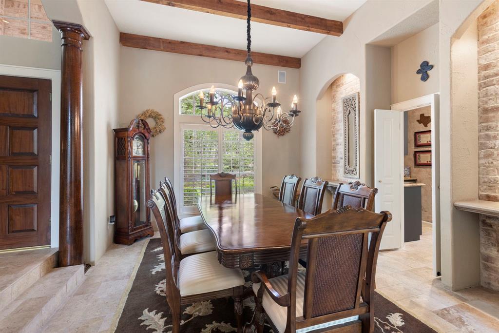 63 N Wooded Brook Circle, The Woodlands, Texas image 12