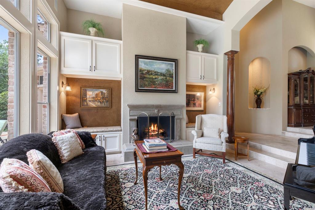 63 N Wooded Brook Circle, The Woodlands, Texas image 11