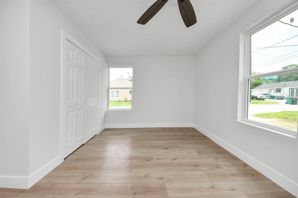 501 Schilling Street, Baytown, Texas image 35