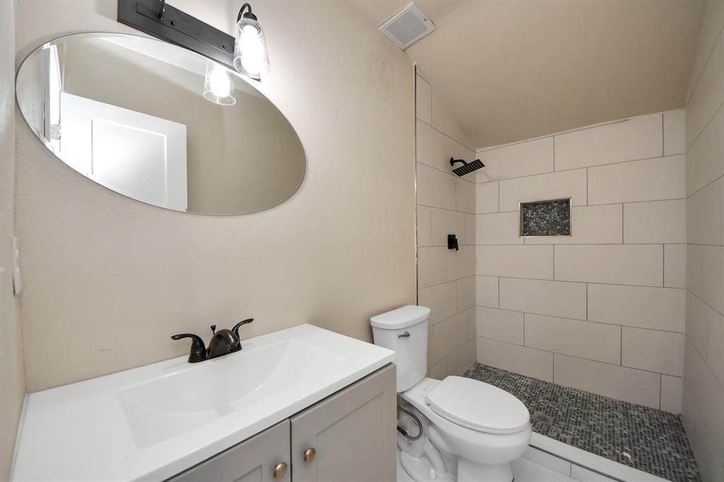 501 Schilling Street, Baytown, Texas image 46