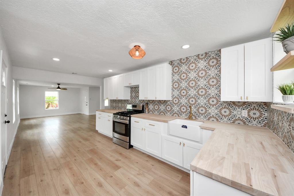 501 Schilling Street, Baytown, Texas image 20
