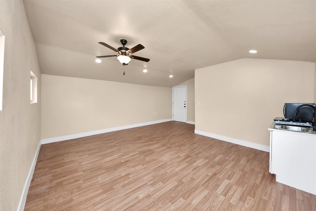 501 Schilling Street, Baytown, Texas image 43