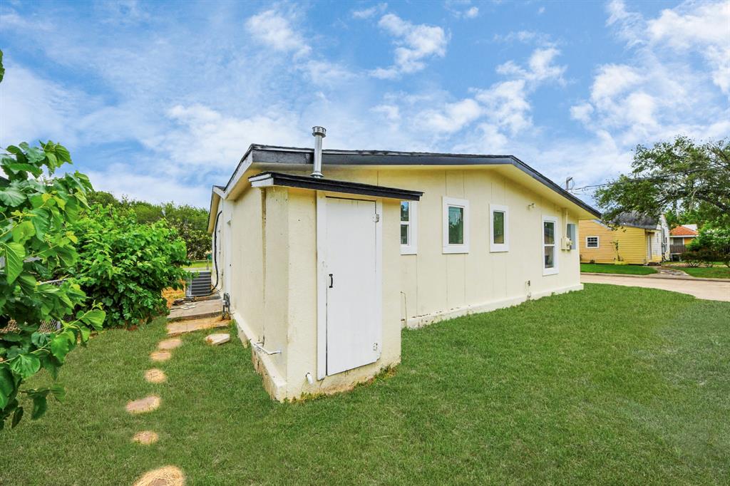 501 Schilling Street, Baytown, Texas image 37