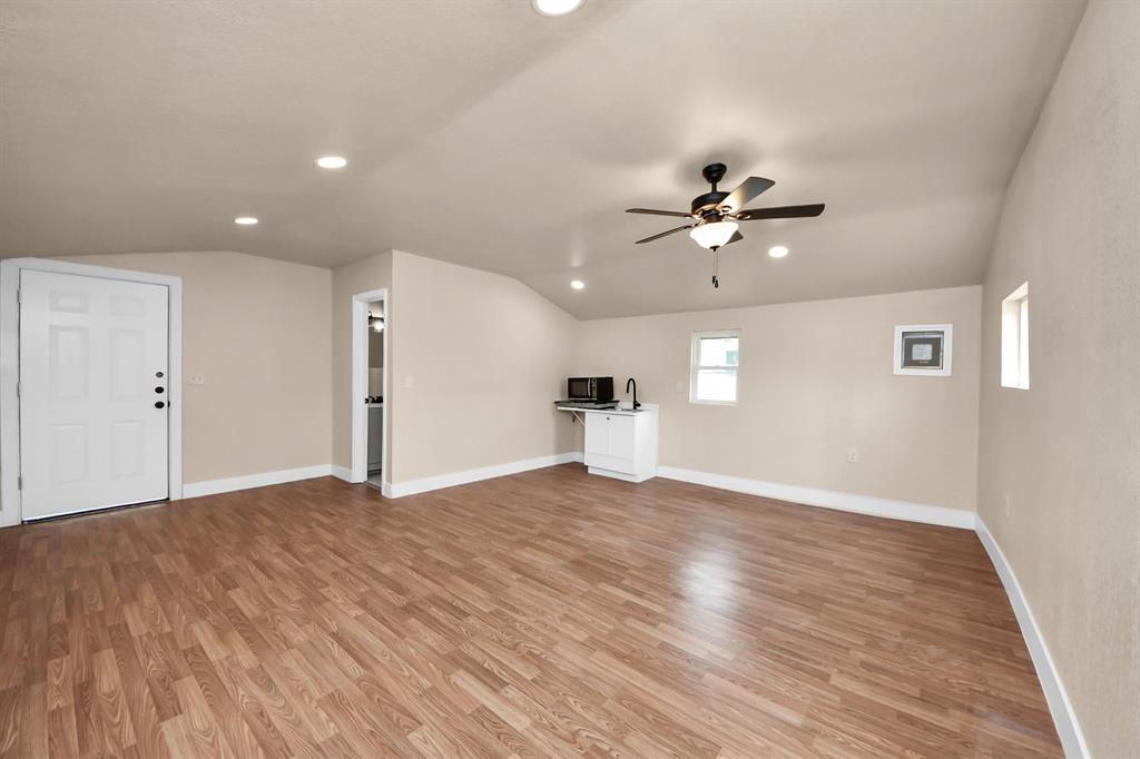 501 Schilling Street, Baytown, Texas image 42