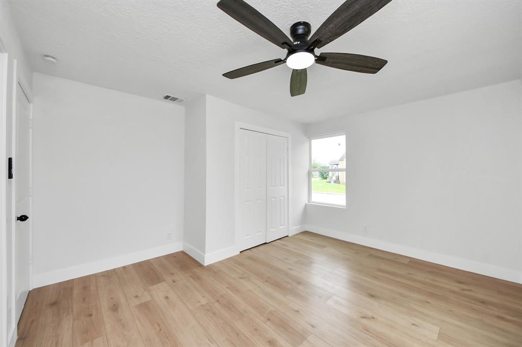 501 Schilling Street, Baytown, Texas image 34