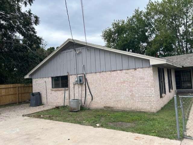 1200 Rugeley Street, Bay City, Texas image 2