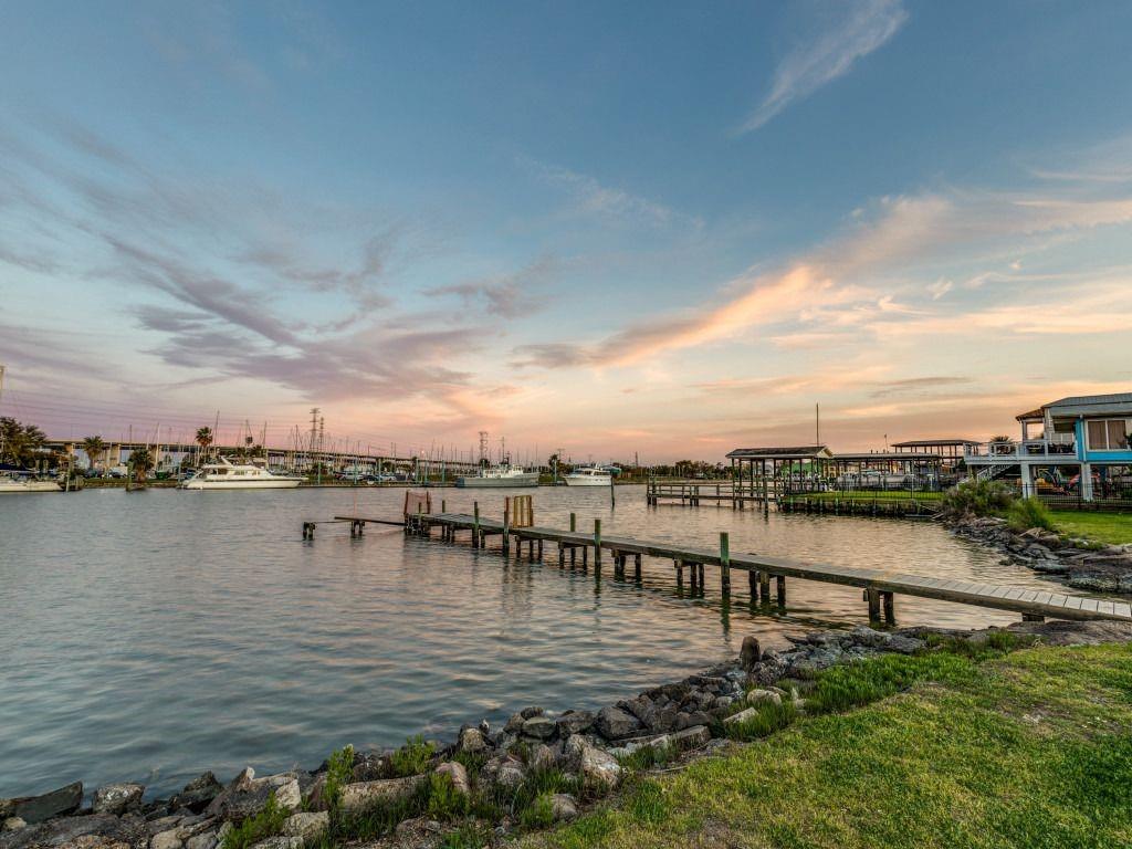 126 E Shore Drive, Clear Lake Shores, Texas image 37