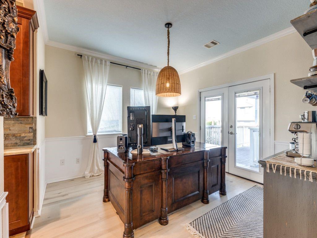 126 E Shore Drive, Clear Lake Shores, Texas image 13