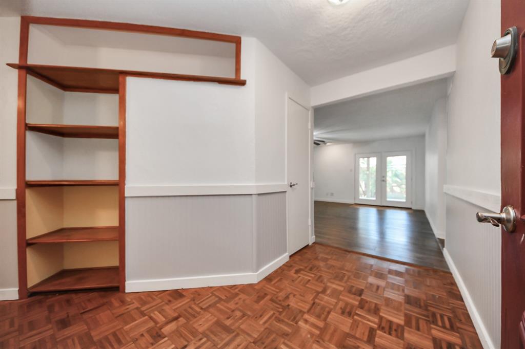 1409 N Park Ridge Drive, Deer Park, Texas image 3