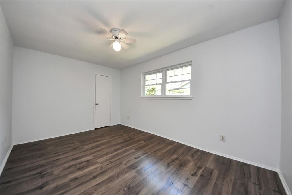 1409 N Park Ridge Drive, Deer Park, Texas image 9