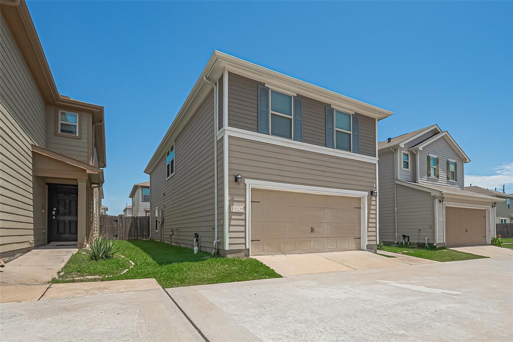 19229 Gunther Springs Court