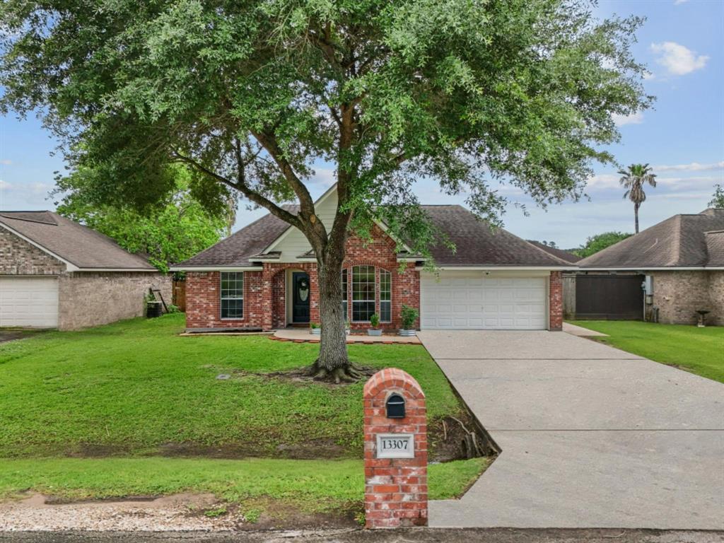 13307 Colton Lane, Santa Fe, Texas image 2