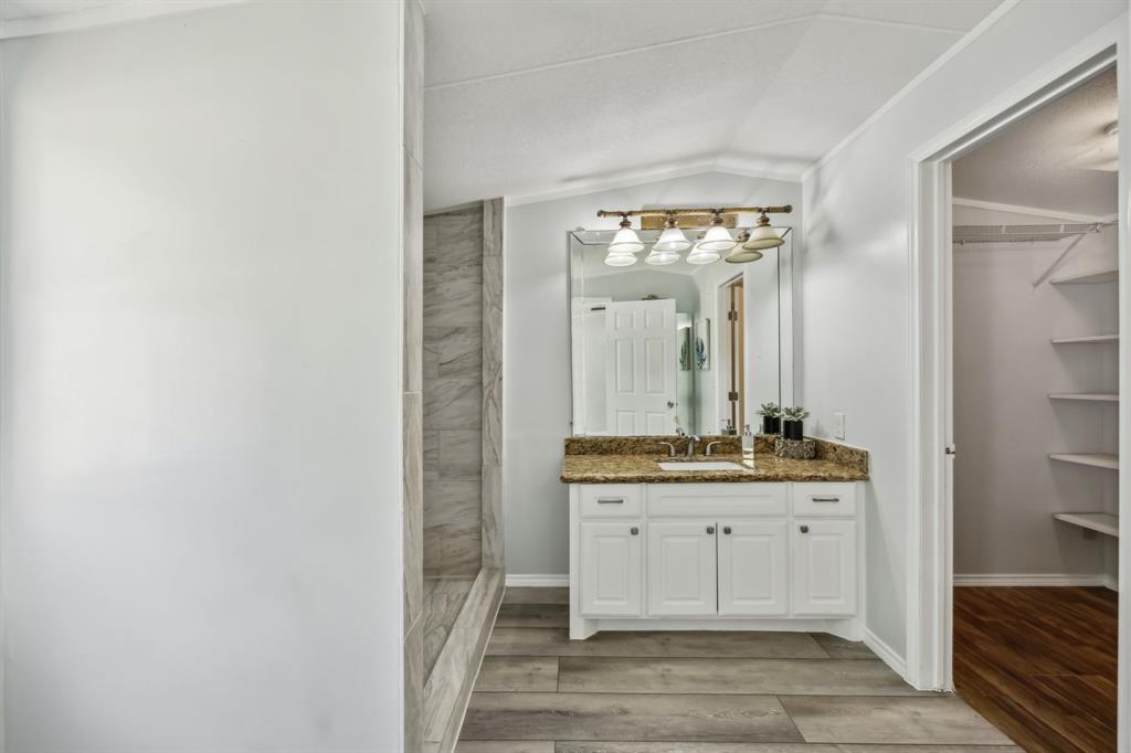 23944 Honeysuckle Drive, Porter, Texas image 9