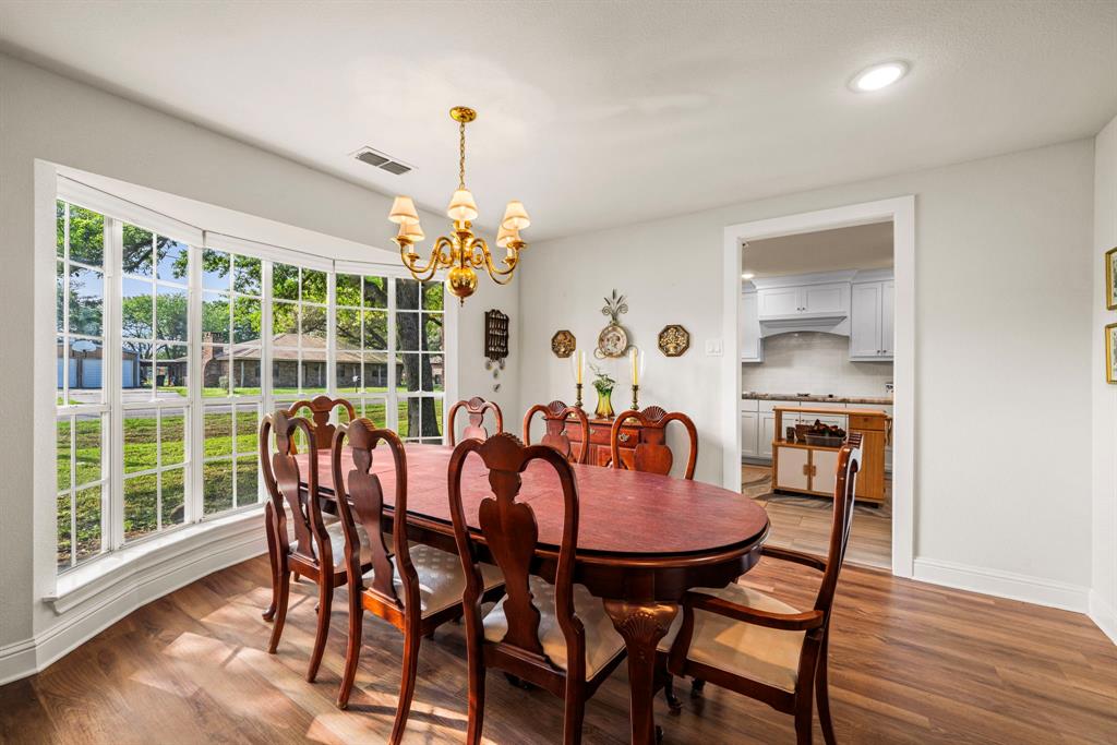 506 Houston Street, Wallis, Texas image 6