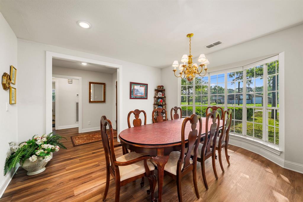 506 Houston Street, Wallis, Texas image 7