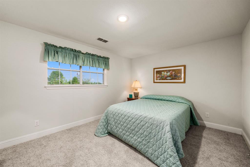 506 Houston Street, Wallis, Texas image 22