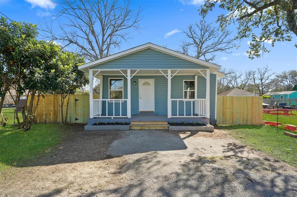 203 Johnson Street, La Marque, Texas image 2