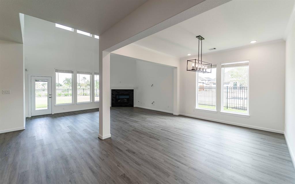 8406 Crab Blossom Drive
