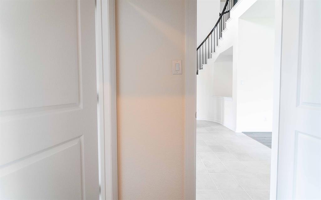 8406 Crab Blossom Drive