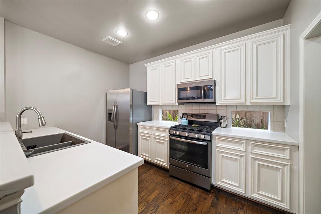 1626 W Webster Street, Houston, Texas image 2