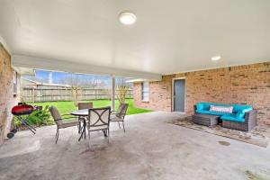 702 S 2nd Street, La Porte, Texas image 21