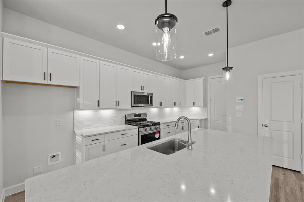1527 Park Path Drive, Missouri City, Texas image 24