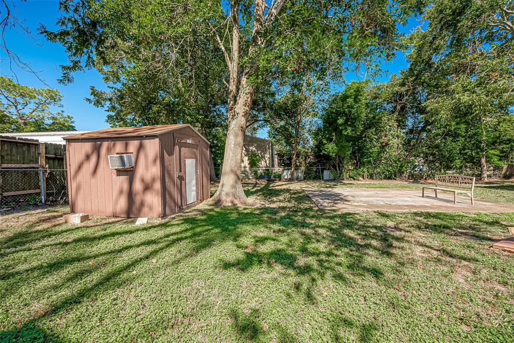 4748 2nd Street, Bacliff, Texas image 27