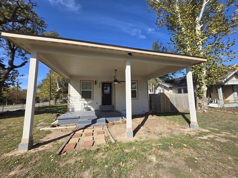 A home in Hearne