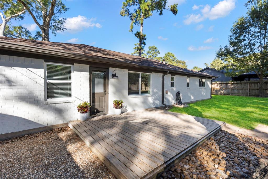 2443 Ripplewood Dr, Conroe, Texas image 38