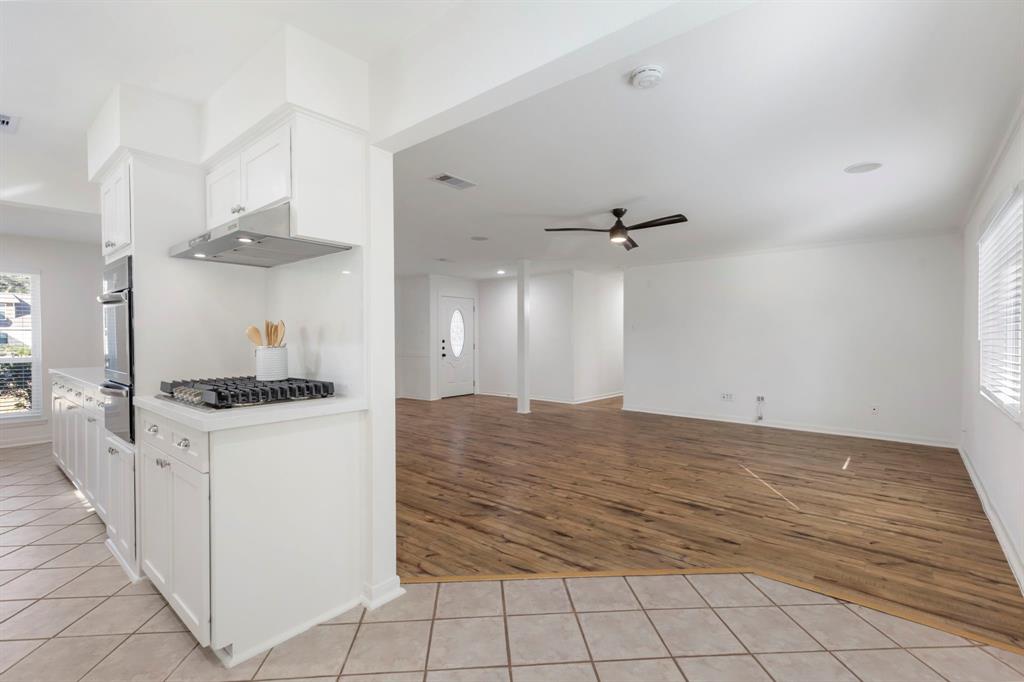 2443 Ripplewood Dr, Conroe, Texas image 12