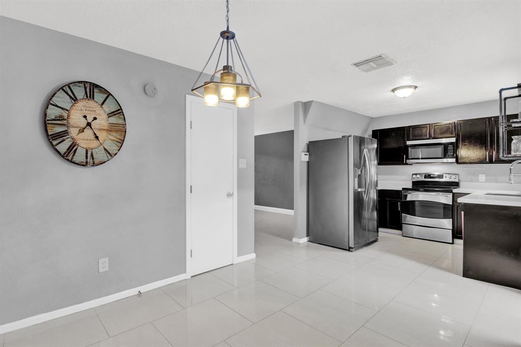 3813 Landmark Drive, Missouri City, Texas image 7