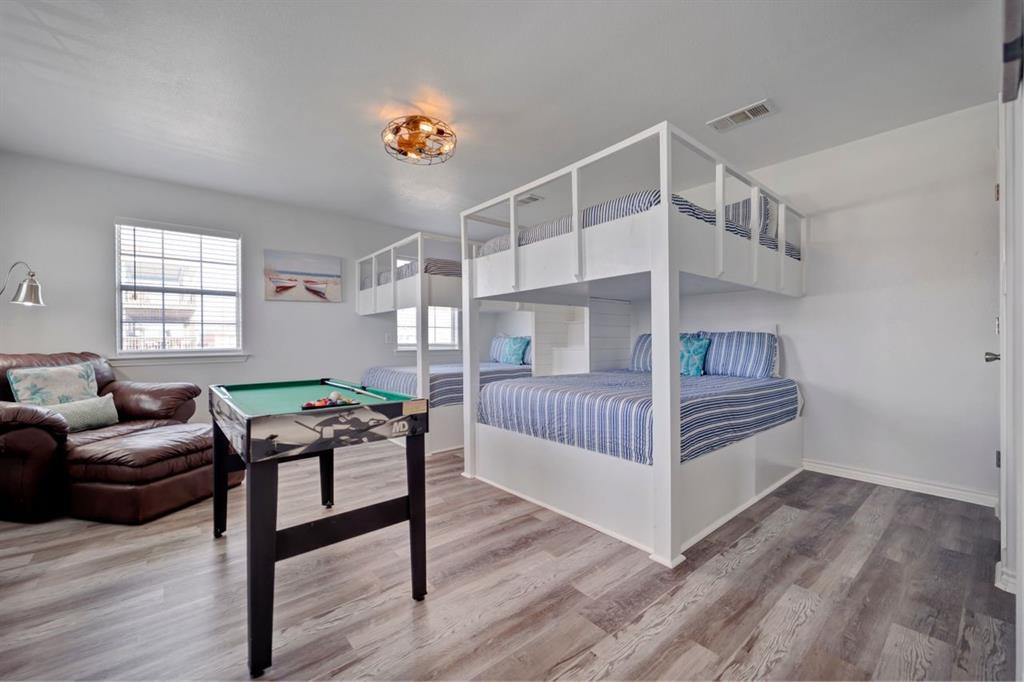 979 James Road, Gilchrist, Texas image 23