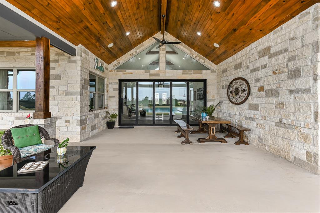 1007 Angel Lane, Alleyton, Texas image 21