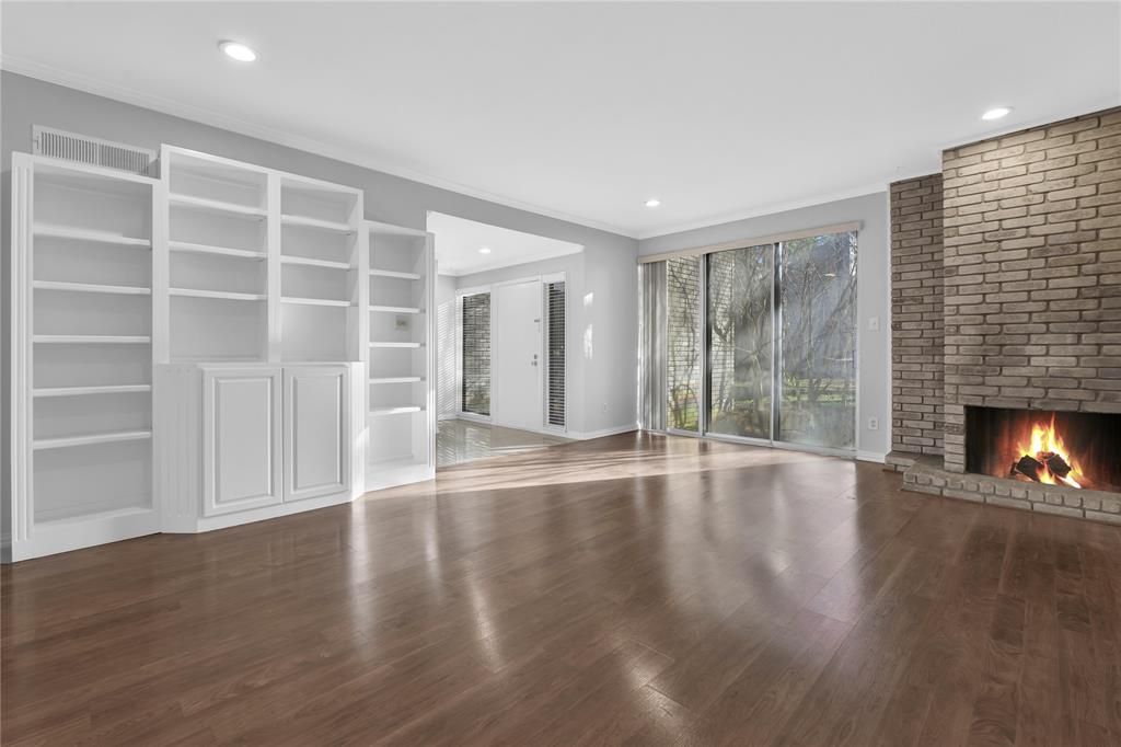 Photo of 2113 Lake Village Drive, Kingwood, TX 77339 (MLS # 10399227)