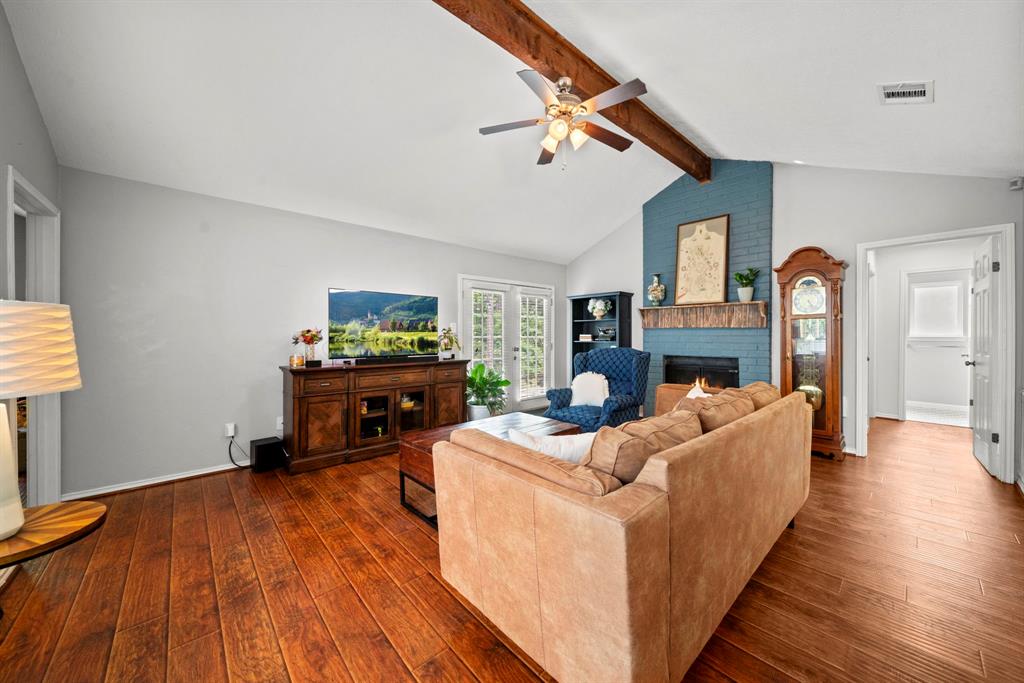 6 Morning Forest Court
