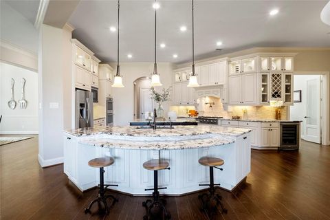 1312 Tamina Pass Lane Friendswood TX 77546