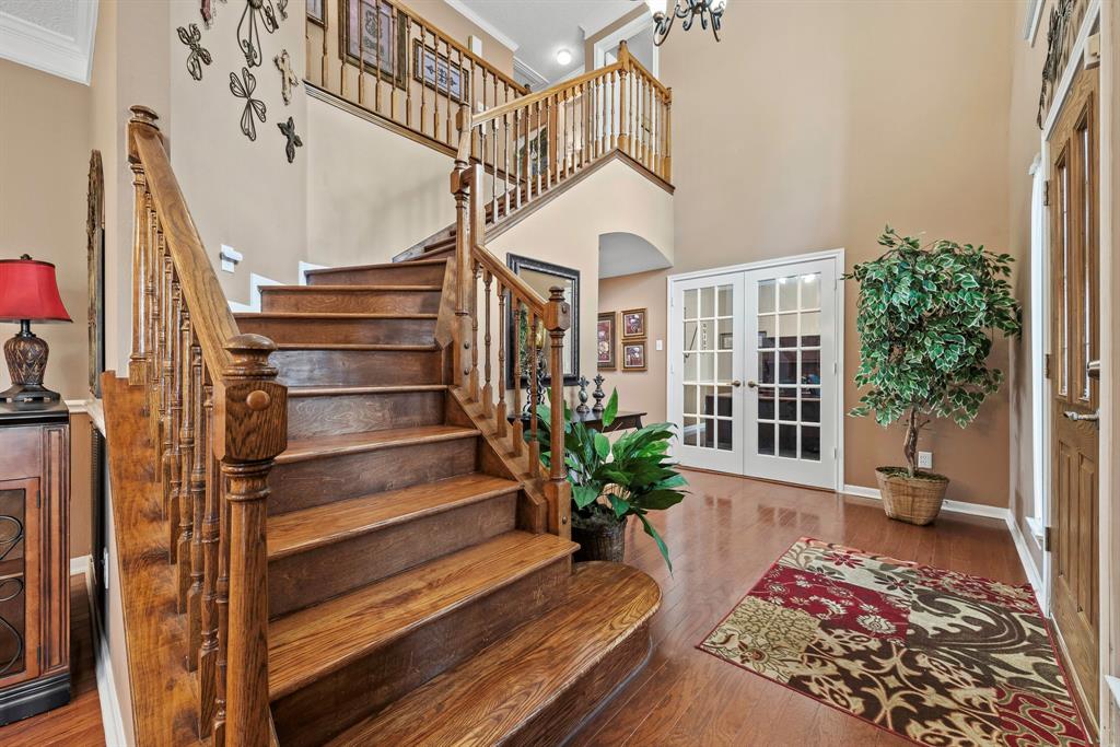 1015 Mill Shadow Court, Sugar Land, Texas image 3