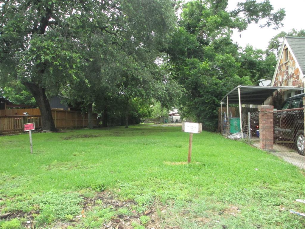 2115 Carolina Street, Baytown, Texas image 1
