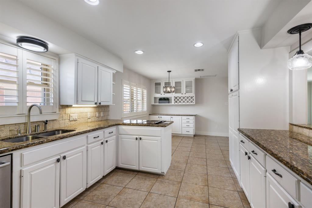 4310 Wigton Drive, Houston, Texas image 6