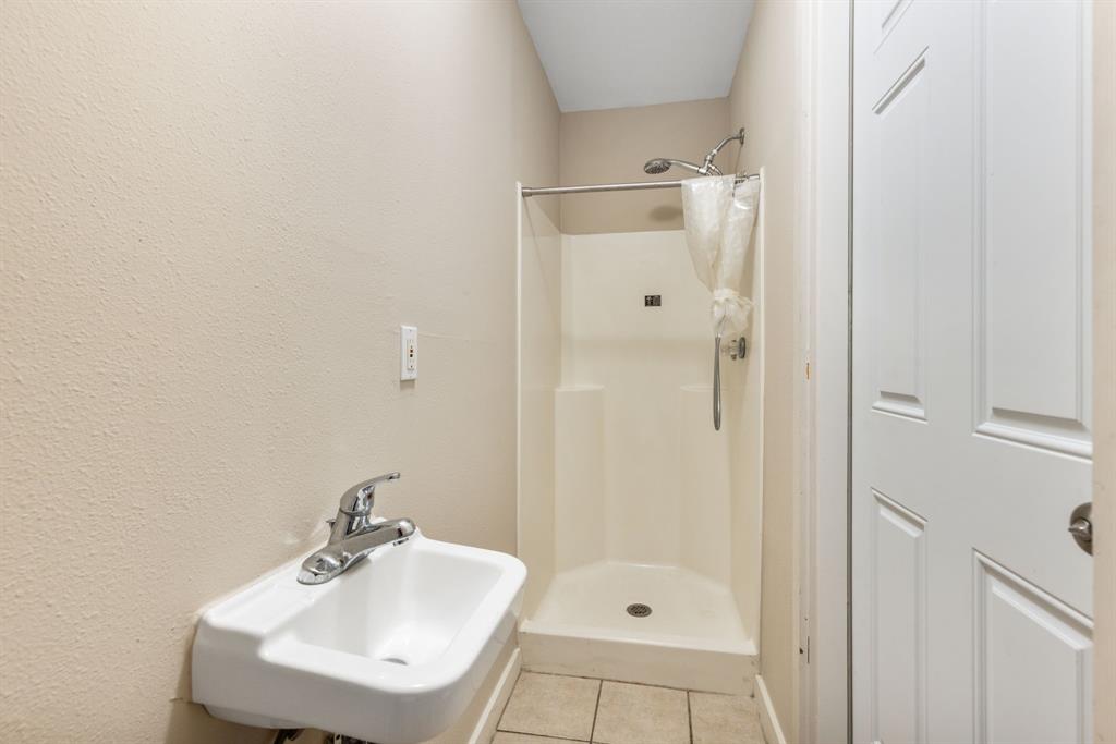 4310 Wigton Drive, Houston, Texas image 35