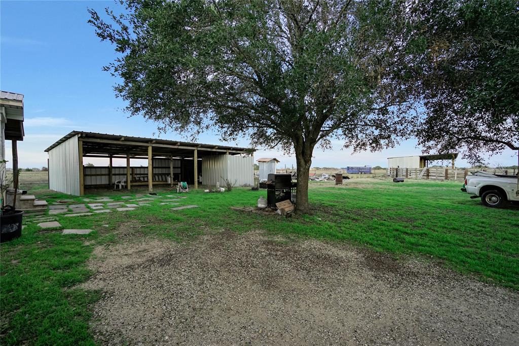 5135 W Us Highway 90, Schulenburg, Texas image 14