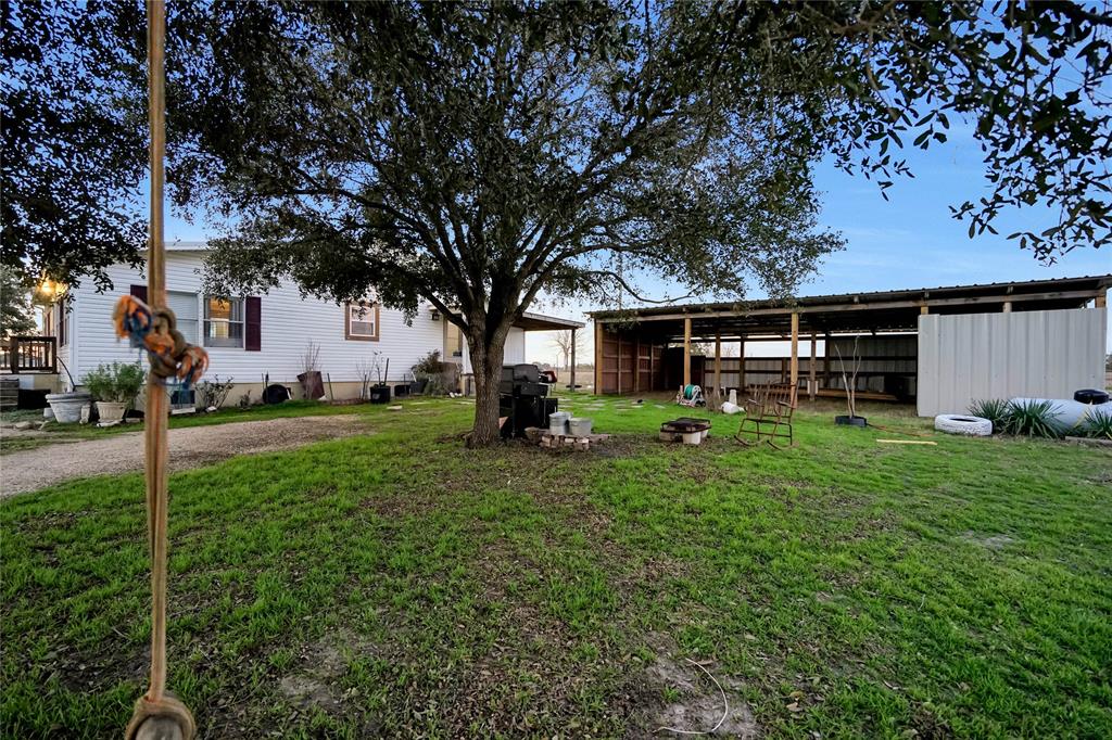 5135 W Us Highway 90, Schulenburg, Texas image 12
