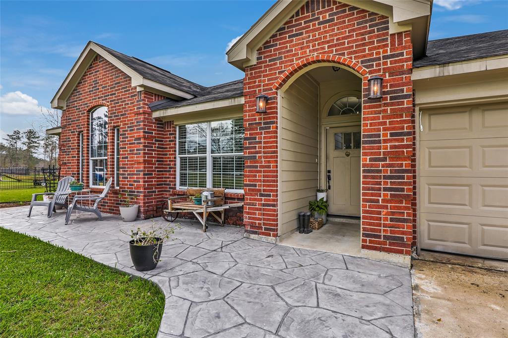 19715 Desna Drive, Porter, Texas image 1