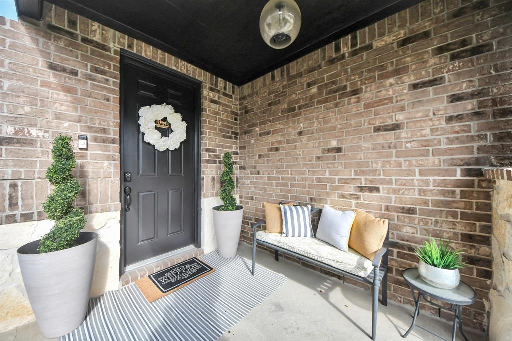 17719 White Lightning Way