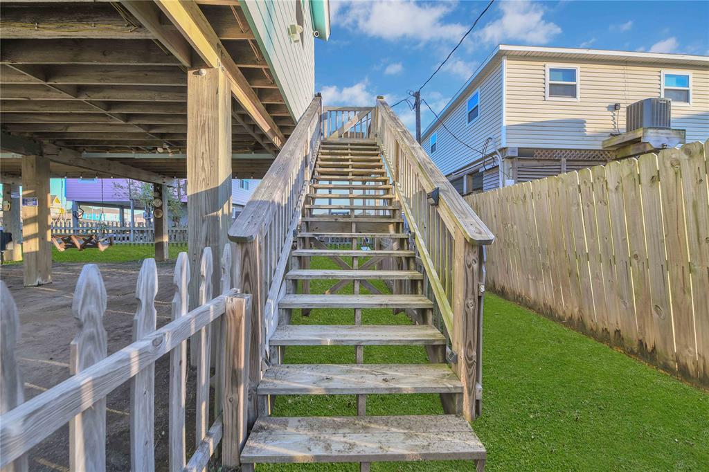 914 Fort Velasco Drive, Surfside Beach, Texas image 22