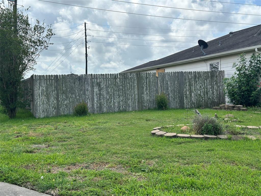 4203 Fielder Green Lane, Richmond, Texas image 4