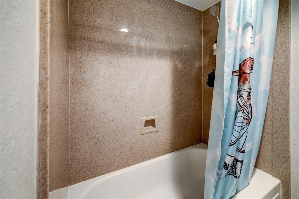 1860 White Oak Drive #359, Houston, Texas image 8
