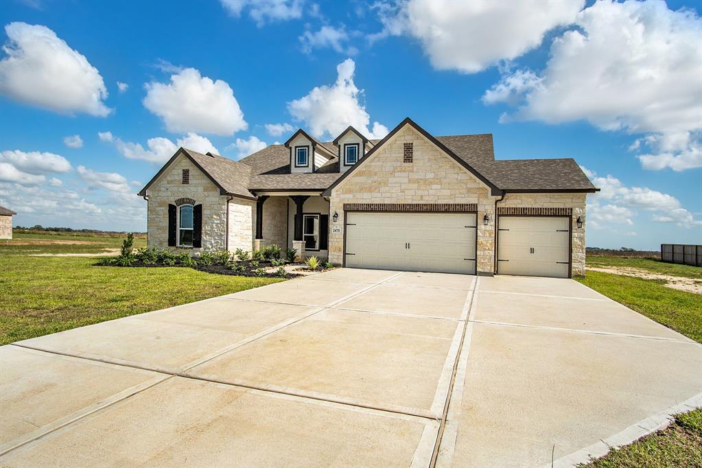 2475 Diamond D Dr, Beaumont, Texas image 2