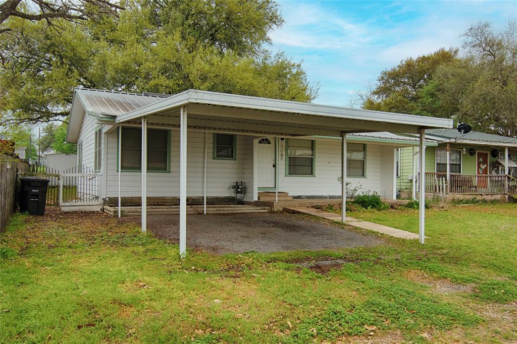 1116-C Simpson Street, Schulenburg, Texas image 2
