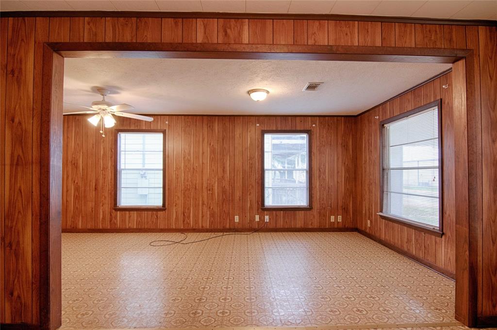 1116-C Simpson Street, Schulenburg, Texas image 6